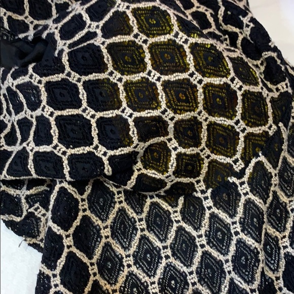 Windsor Black Cream Crochet Design Peplum Top - Picture 6 of 9